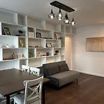 Panoramic River View I Spacious Modern 2br *