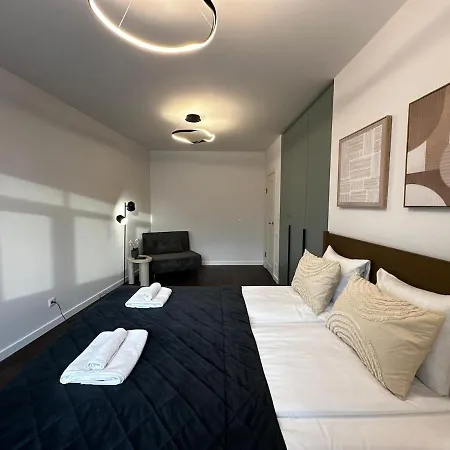 Panoramic River View I Spacious Modern 2br Апартаменты