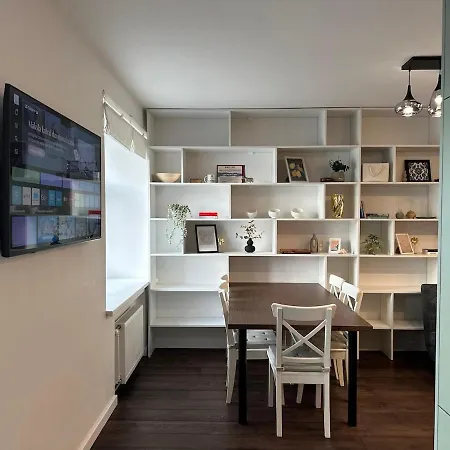 Panoramic River View I Spacious Modern 2br