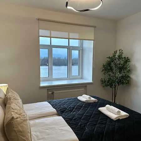Panoramic River View I Spacious Modern 2br Apartment