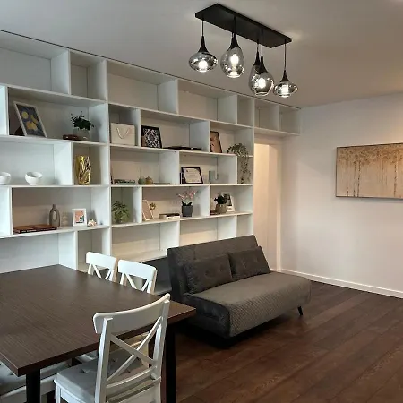 Panoramic River View I Spacious Modern 2br *