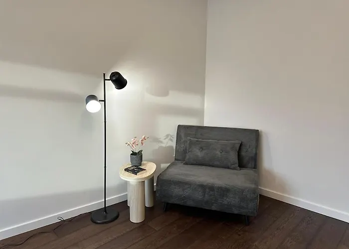 Panoramic River View I Spacious Modern 2br *